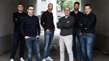 codekunst, Sitewards und mzentrale machen gemeinsame Sache unter dem Label Y1 - Das Y1-Team: Peter Schneider, Stefan Bothner, Sebastian Wernhöfer, Constantin Kammerer, Lars Ax, Patrick Scherr (v.l.n.r.) - Foto: Y1